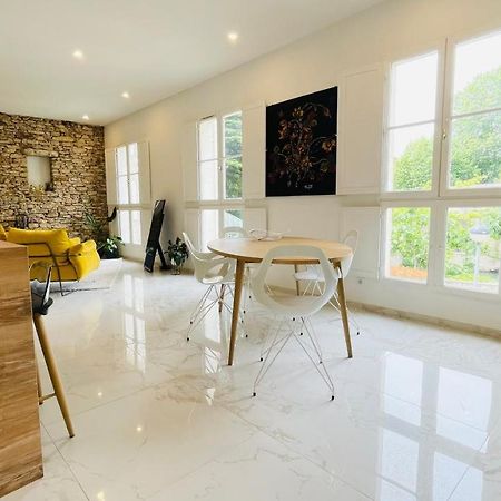 Sakina Appartement En Bord De Sorgue フォンテーヌ・ド・ボークリューズ エクステリア 写真