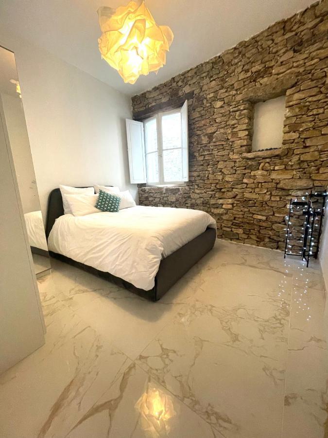 Sakina Appartement En Bord De Sorgue フォンテーヌ・ド・ボークリューズ エクステリア 写真